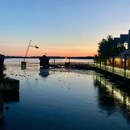 Port 3 - Z Widokiem Na Jezioro